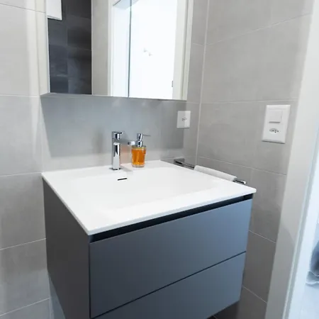 Am3office With Contactless Check-in Near * La Tour-de-Peilz